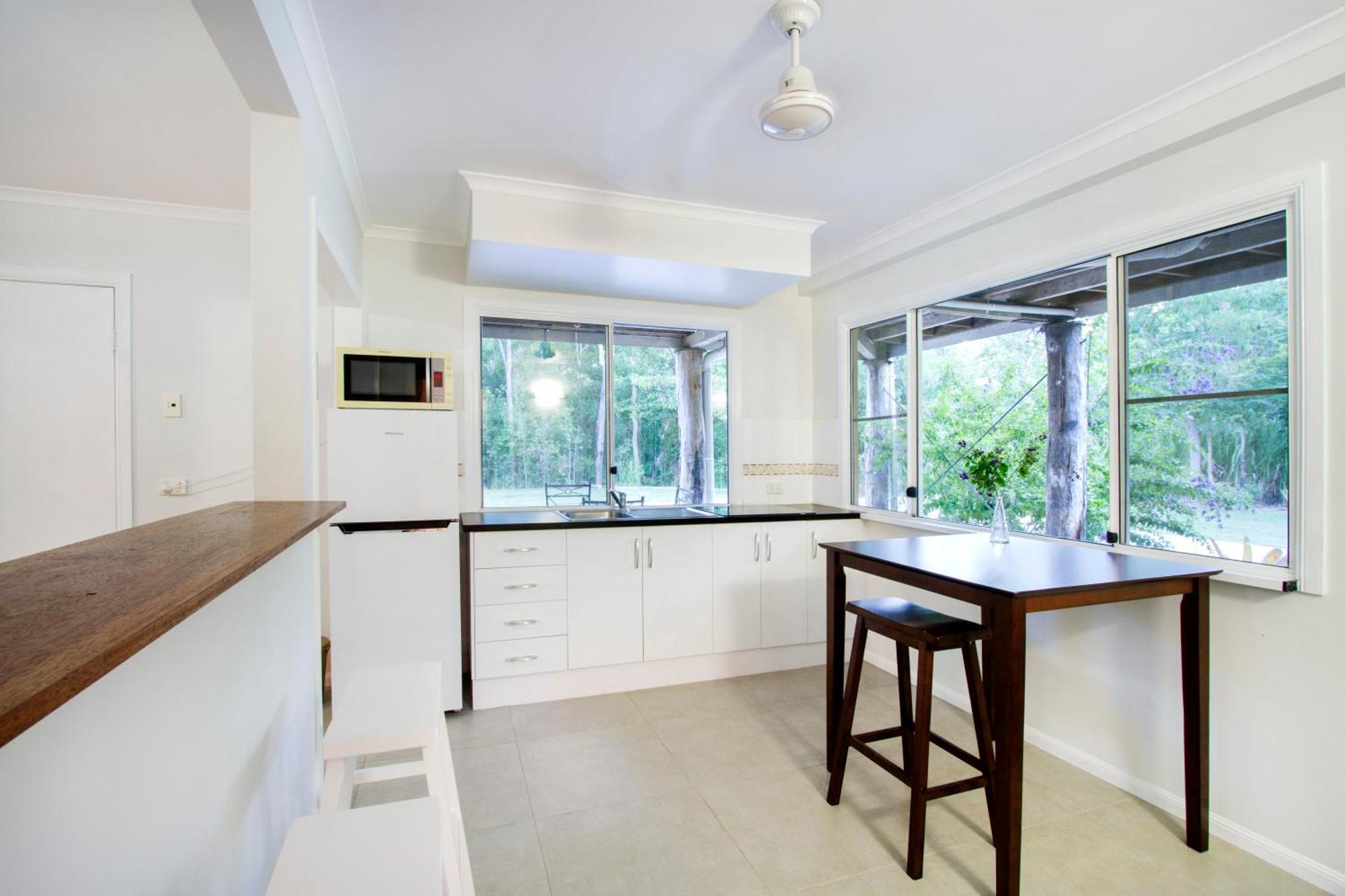 Airlie Beach Eco Cabins - Adults Only Extérieur photo